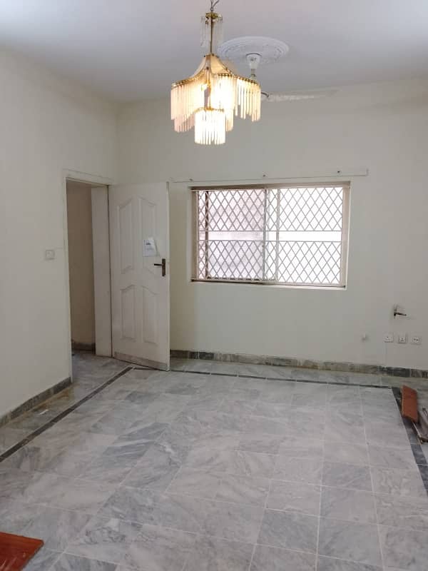 I. 8/4 Extension Flat Available For Rent Office And Bachelors 17