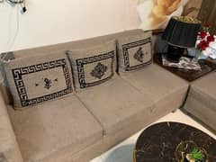 L shaped sofa in good condition