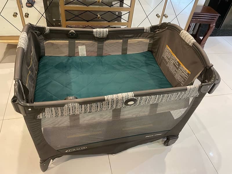 Baby Cot Graco ( Imported ) 12