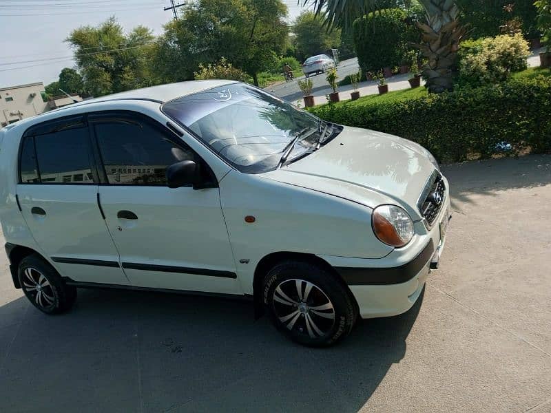 Home used 2007 model Santro with power steering/power windows. for sale 7