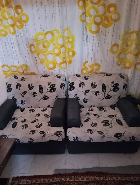 5 seater sofa set with centre table 0