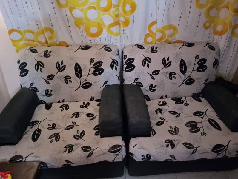 5 seater sofa set with centre table 1