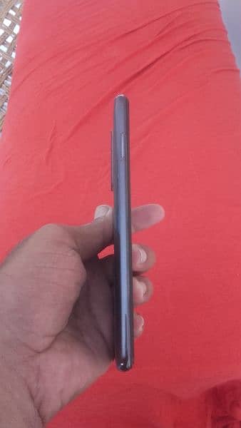 redmi note 8 pro in 10/10 condition and full box 5