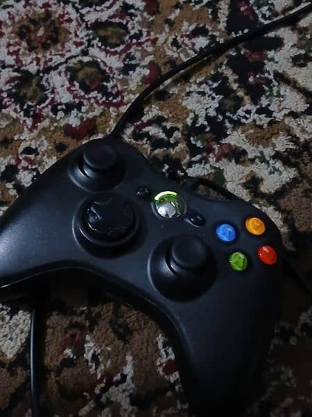 Xbox for sale used for only 1 month 2