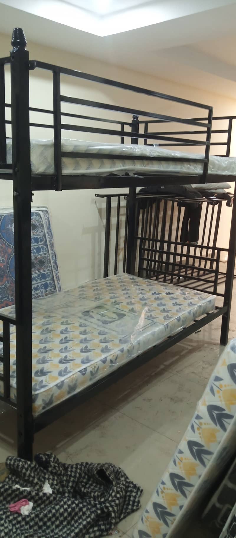 2 portion bed for sale in reasonable price 1