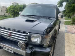 Mitsubishi Pajero 1991 0