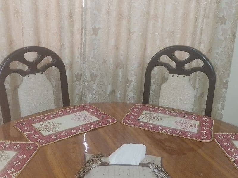 Dining Table Set Round with 6 Chairs 2