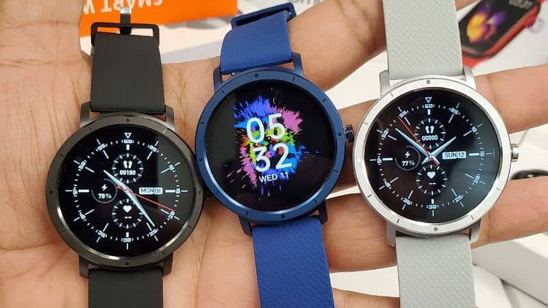 HW21 digital watch 0