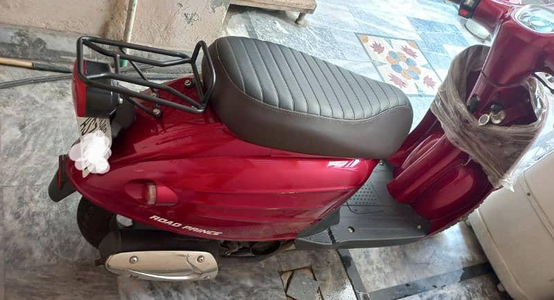 Scooty For Sale | Scooty In Bike | Bikes | Scooters 4