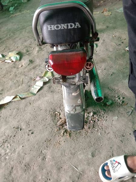 all ok ha koi masla nai ha bike ma 4