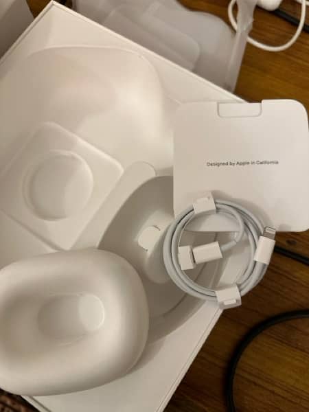 Apple AirPod Max 6