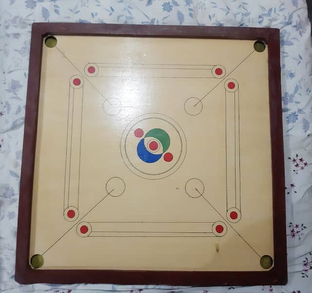 I am selling my Carrom Board 0