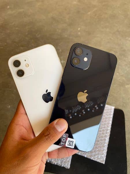 iphone 12 black & white available sim work 1