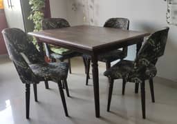 4 Chairs dinning table