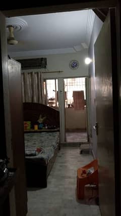 flat for sale 2 bed dd block 19 Muneer Arcade 52 lac