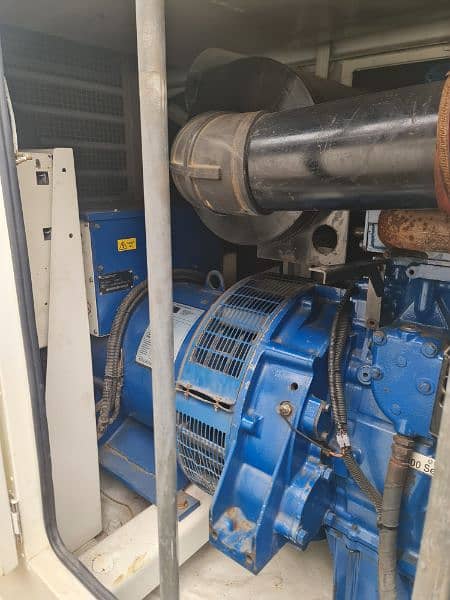 400Kva Perkin Generator. 4