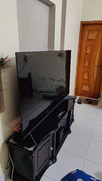 TCL LED SMART TV FOR SALE 4