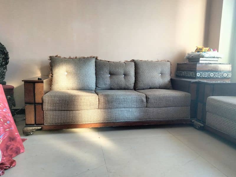 6 seater sofa/wooden sofa/3,2,1 seater sofa/2 wooden center tables 1