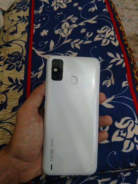 Tecno spark 6 go 1