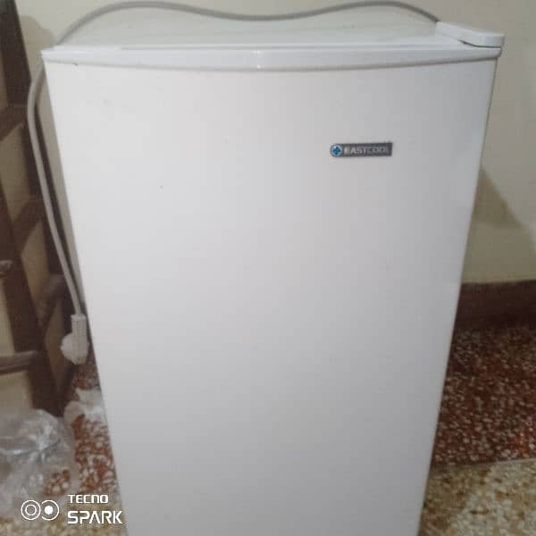 east cool mini fridge single door 3