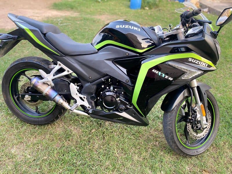 suzuki gixxer Urgent sale for some reason 9