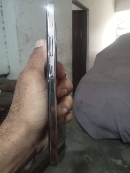 Oppo Reno F12  8Ram 256Room 10by10 lush condition with 10manth wrnty 3