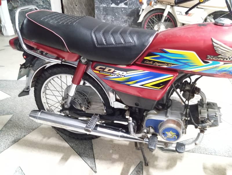 Honda CD 70 2021 3