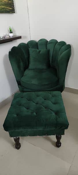 Corner Chair with Ottoman 0