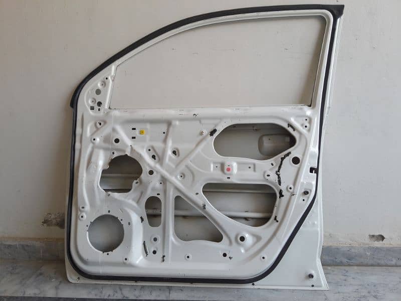 Suzuki Alto door 3