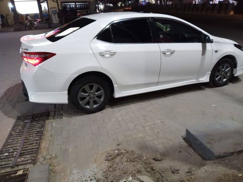 Toyota Altis Grande 2016 3