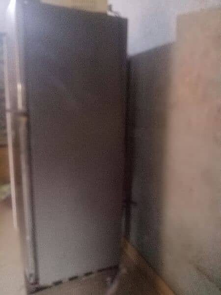 fridge for Sall used candition best coling 4