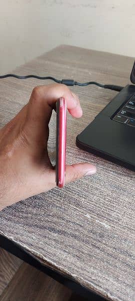 A limited edition OPPO F3 in Red. Single Hand Used. 3