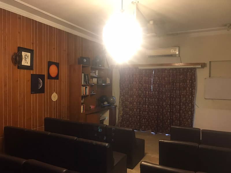 Kanal corner with basement Elegant Design 5 Bedroom Maintained House For Sale 9