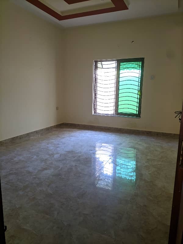 10 Marla Double Storey House For Rent In Model Town 8