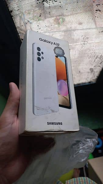 Samsung a32 With box 6/128 3