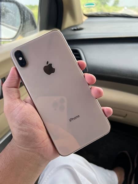 iPhone XS Max gold colour 256 gb physical deul Sim 4