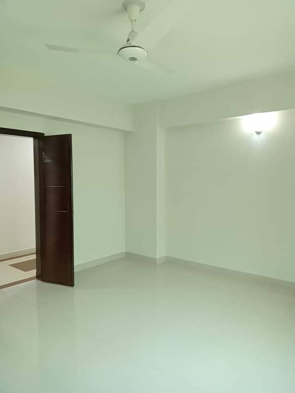 Sec-B Brand New 4 Bed Beautiful Apt Available for rent in Askari 11 Lahore 2