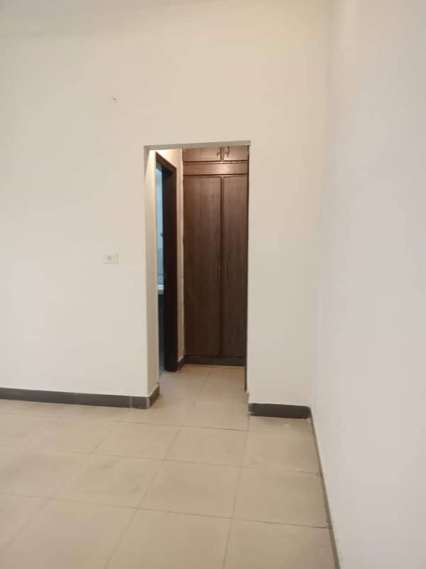 Sec-B Brand New 4 Bed Beautiful Apt Available for rent in Askari 11 Lahore 15