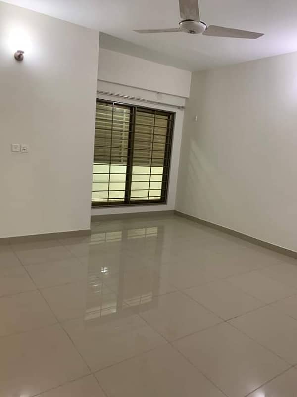 Sec-B Brand New 4 Bed Beautiful Apt Available for rent in Askari 11 Lahore 32