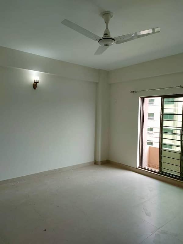 Sec-B Brand New 4 Bed Beautiful Apt Available for rent in Askari 11 Lahore 36