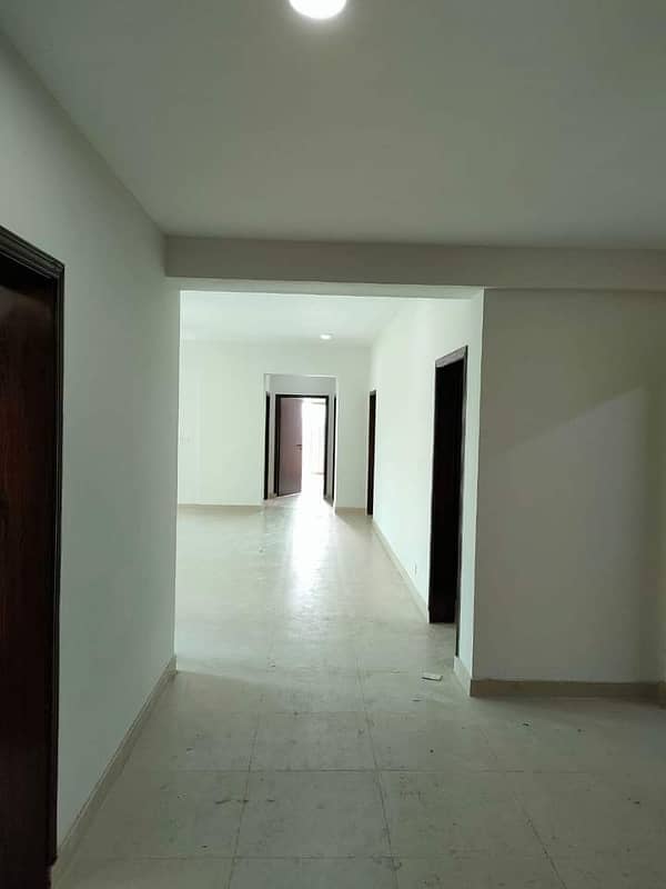 Sec-B Brand New 4 Bed Beautiful Apt Available for rent in Askari 11 Lahore 39