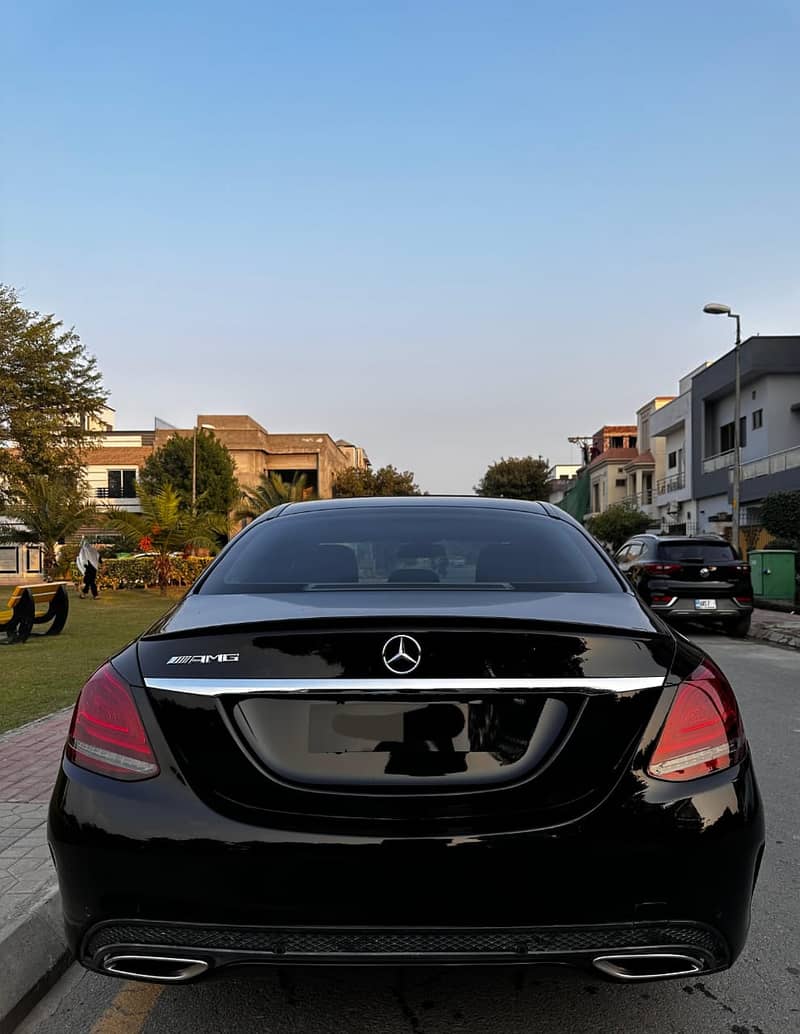 Mercedes Benz CClass AMG C180 2