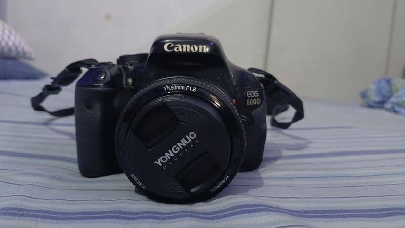 Canon 600D 50mm (0.45m / 1.5ft) lens ( background blur lens ) 2