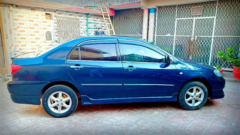 Toyota Corolla Saloon 2003 11