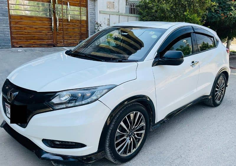 Honda Vezel RS 2016 reg 2022 karachi 1