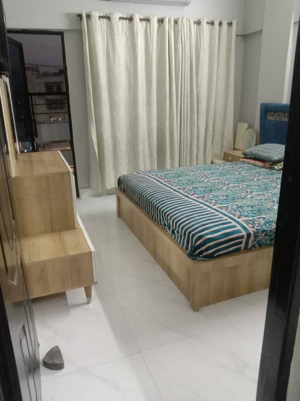 Flat For Sale Falak Naaz Corner Main Karachi University road. 4