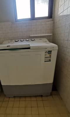 Semi-Automatic Top load 18 KG washing machine- Great condition 0