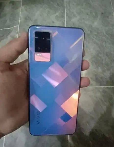 Vivo V21e (With Box and Charger) 2