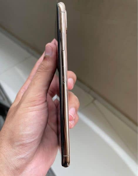 IPhone XS Max non pta Mint Condition 1