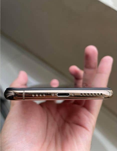 IPhone XS Max non pta Mint Condition 3